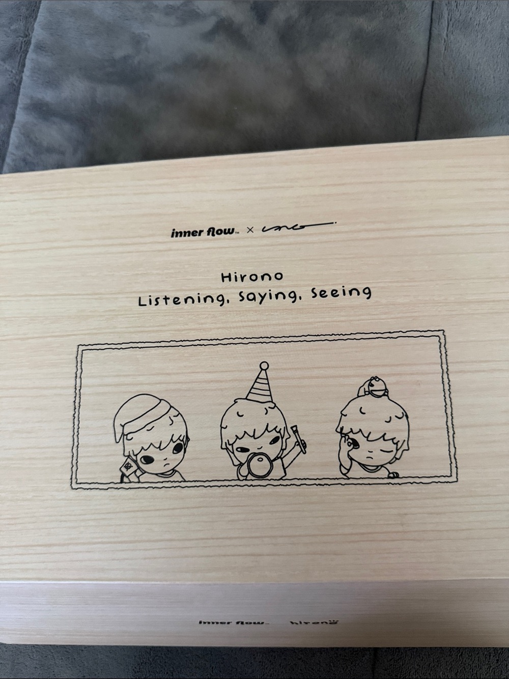 2023 Hirono 'Listening, Saying, Seeing'. Highly Collectible. Open box. - Picture 3 of 5